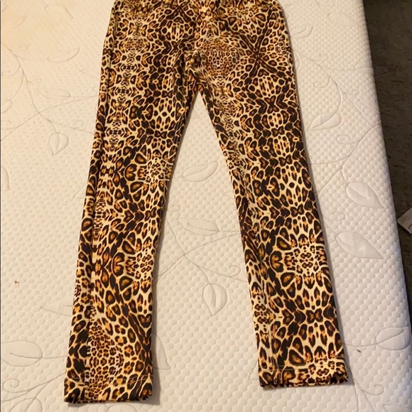Tight leopard skinny pants in Medium - Picture 2 of 4